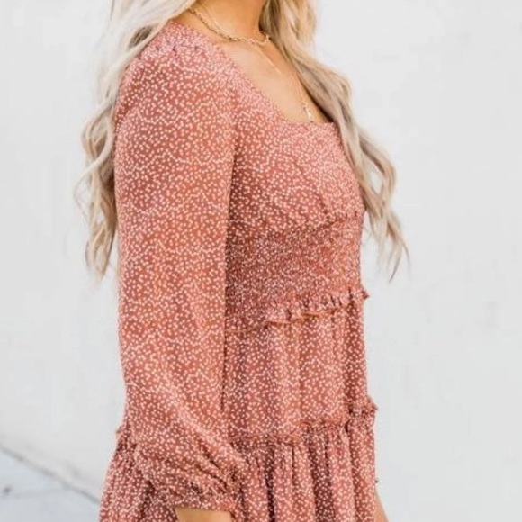 Dress - Picture 4 of 10